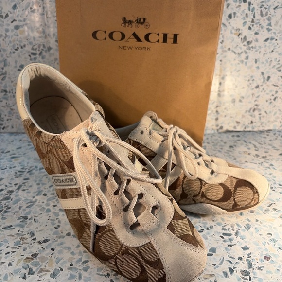 Coach Shoes - Coach Katelyn Signature Canvas Sneakers Tan Brown Lace Up Size 8.5